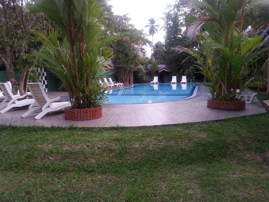 Bougain Villa Bentota Exteriör bild