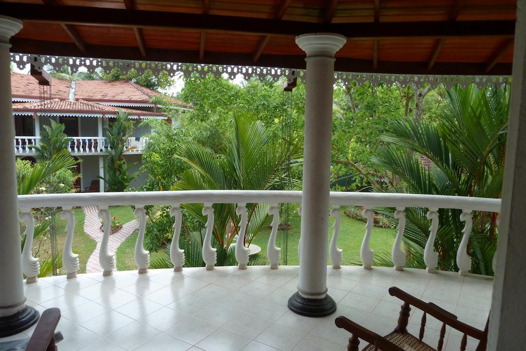 Bougain Villa Bentota Rum bild