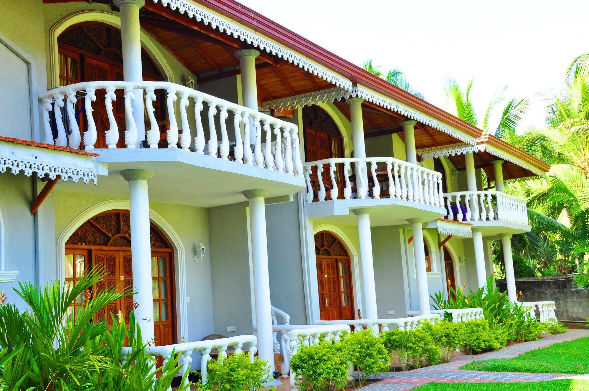 Bougain Villa Bentota Exteriör bild